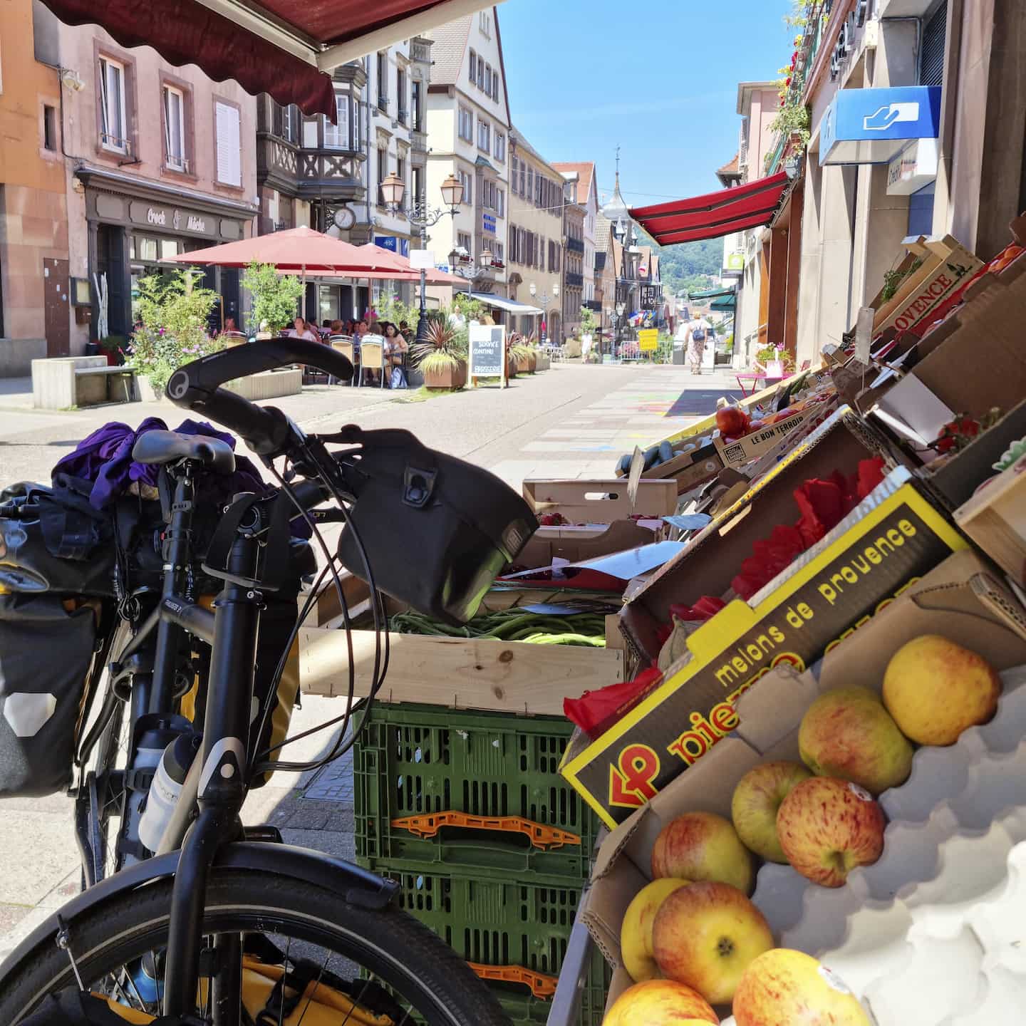 Fruit kopen voor onderweg tijdens de fietsvakantie
